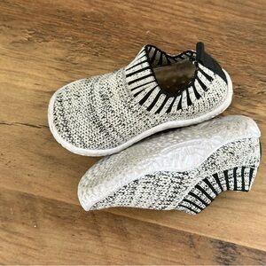 Kids' Black and White Slip-On Shoes baby 6-12 months